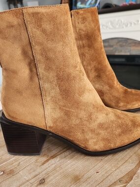 Everlane New The Studio Heel Block Bootie Womens 9 Russet Suede Pointy Toe NWOB